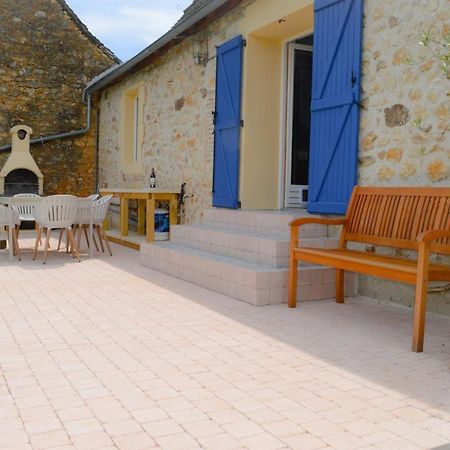Aux Volets Bleus Chez Mark & Sylvie Rouffignac Saint-Cernin Exterior foto